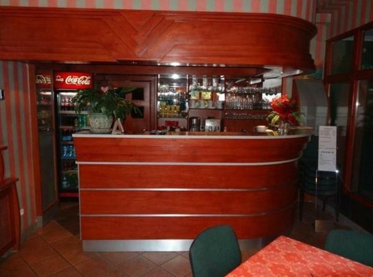 פז'ז'מירובו Motel Comet מראה חיצוני תמונה